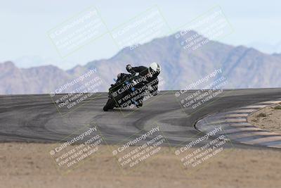 media/Nov-16-2025-Race Pace (Sun) [[8c5fa54630]]/Non Verified Riders (1st 20 Minutes)/6-Turn 12 (2pm)/